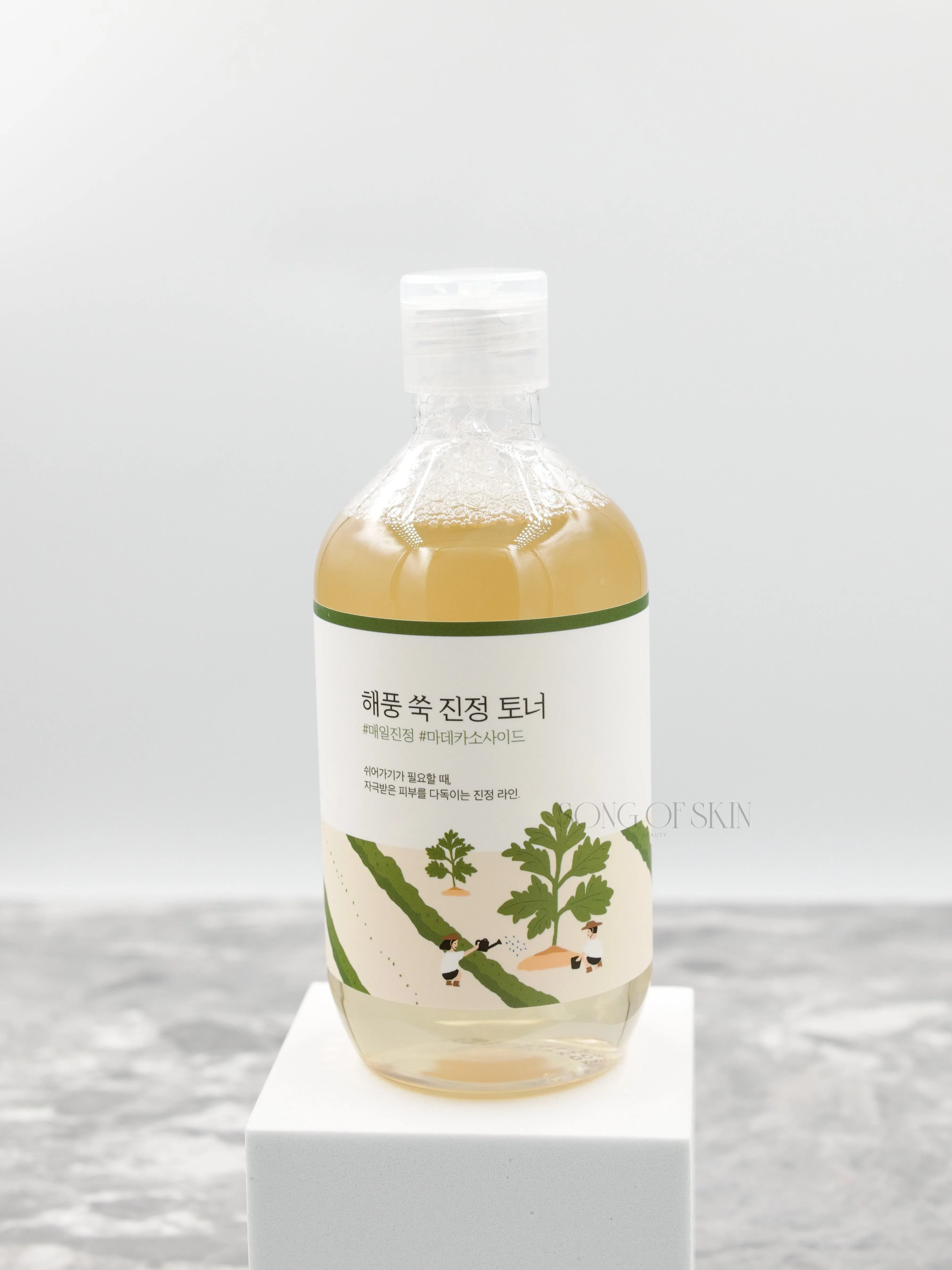 ROUND LAB Mugwort Calming Toner